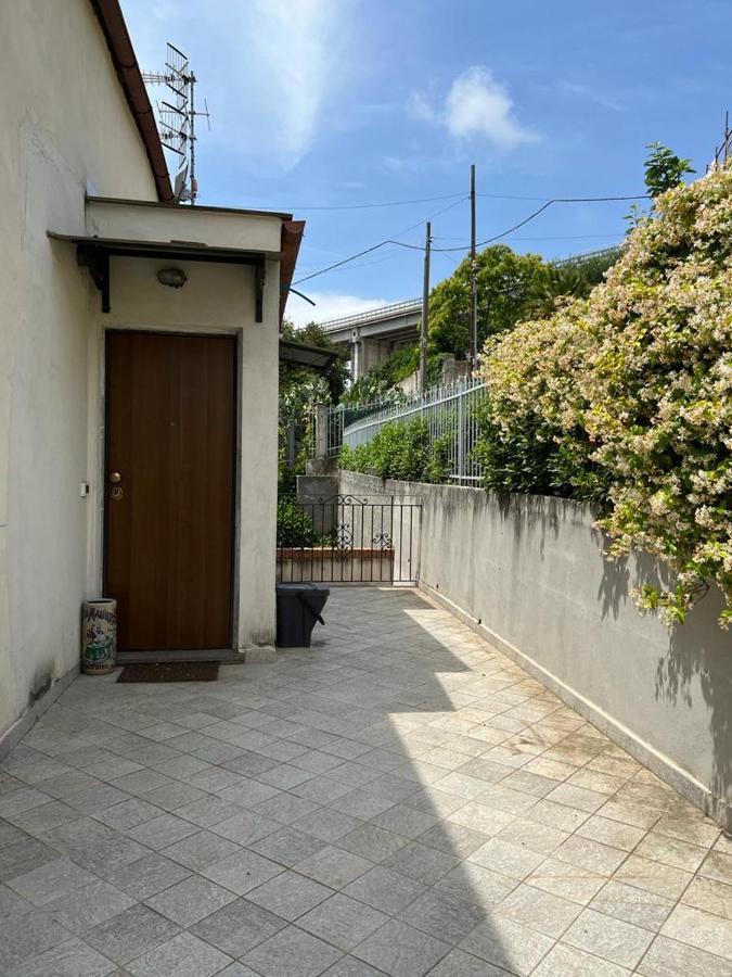 Appartato A 5 Minuti Dal Mare Apartment Imperia Luaran gambar